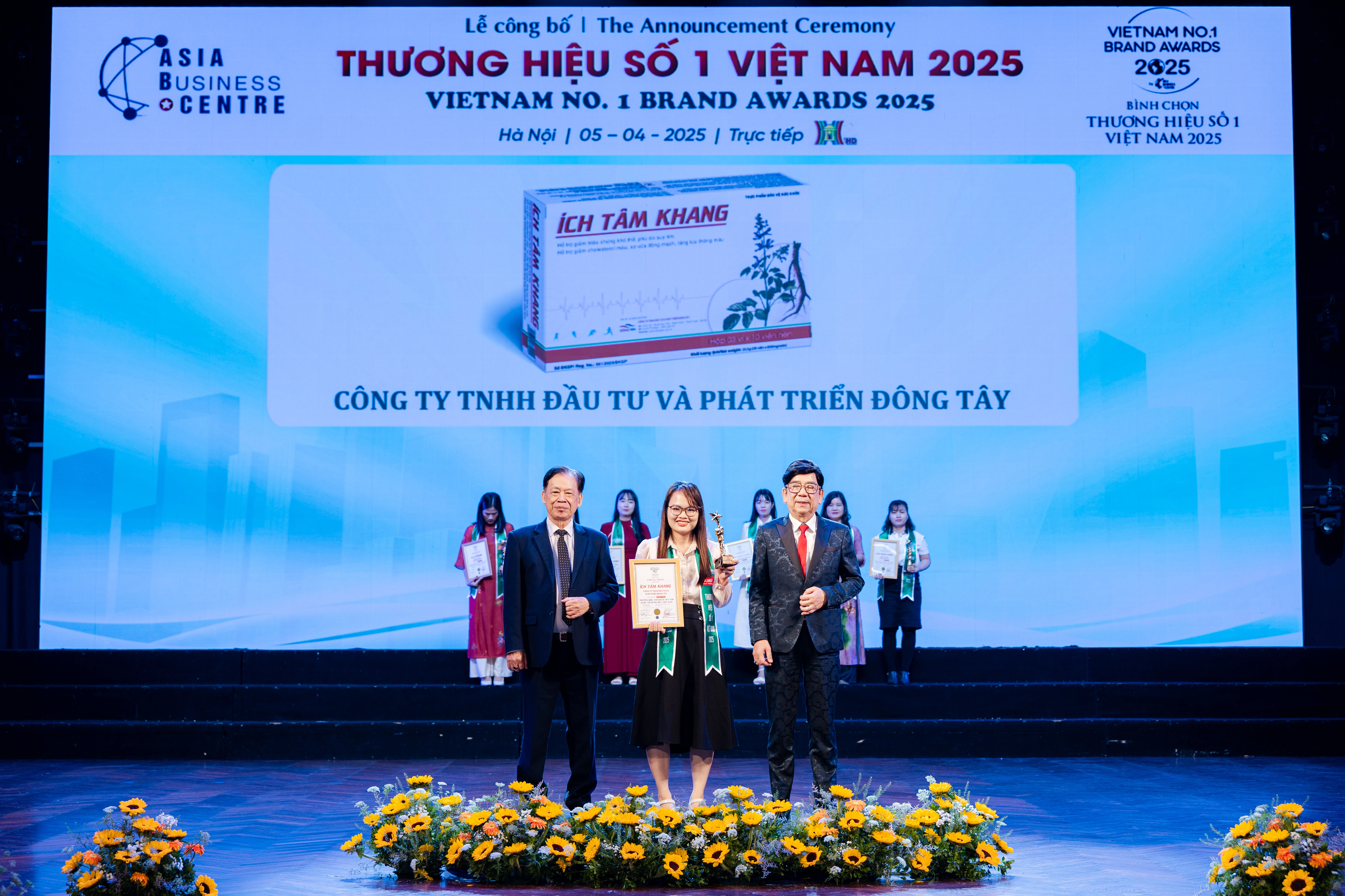 Nhan-giai-thuong-hieu-so-1.webp